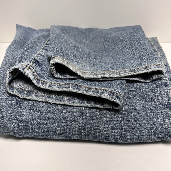 3/$25 Levi's 550 Classic Relaxed Tapered Fit Women's Jeans 14 Long Distressed - Picture 11 of 11